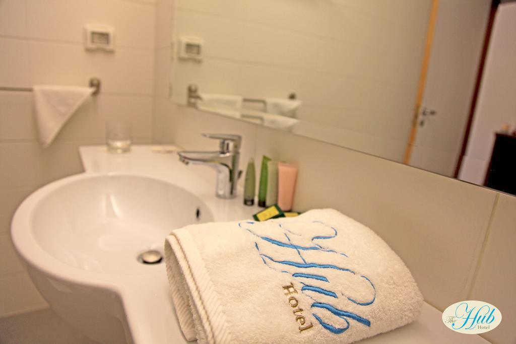 The Hub Hotel New England Номер фото