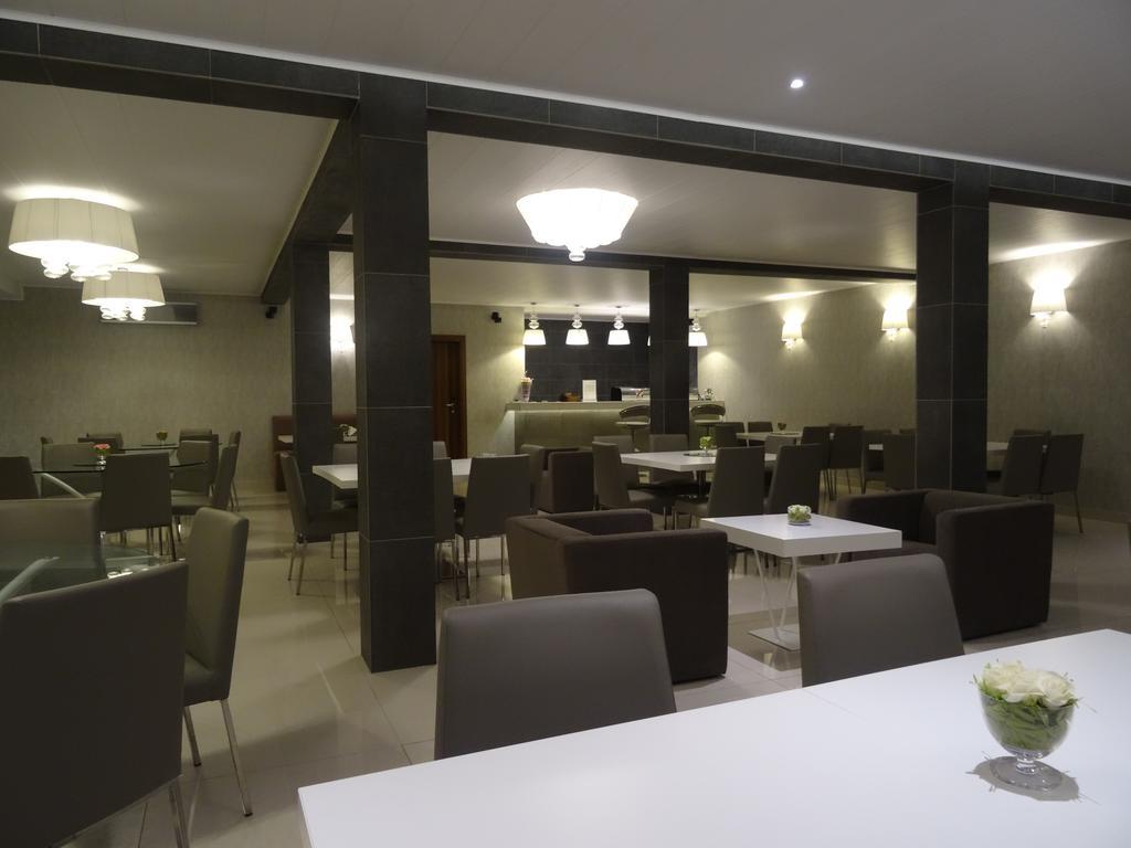 The Hub Hotel New England Экстерьер фото