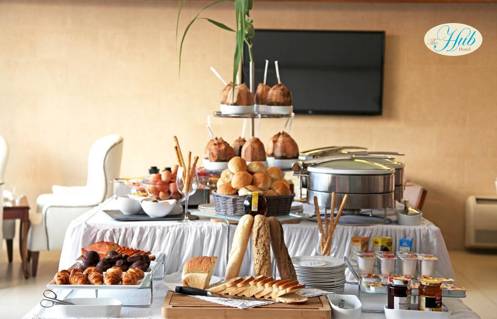 The Hub Hotel New England Номер фото